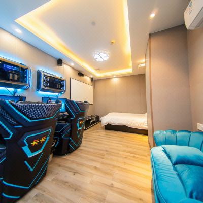 特惠愉快开黑电竞大床房