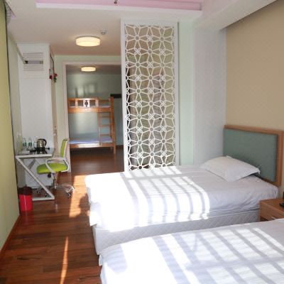 温馨家庭亲子主题房