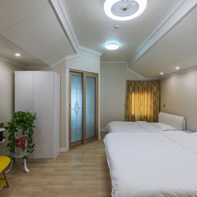 舒适湖景家庭房301