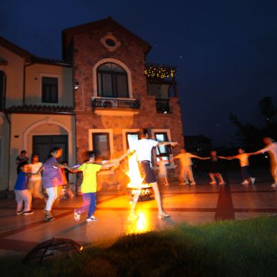 花园别墅整栋（6个房间+庭院独享+烧烤+全部游玩设施）