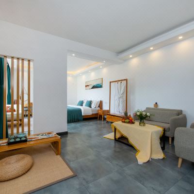 晚雲归·观景大套房{宽敞明亮+私人庭院+私人小客厅}