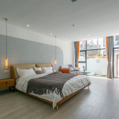 恬静·庭院泡池大床房