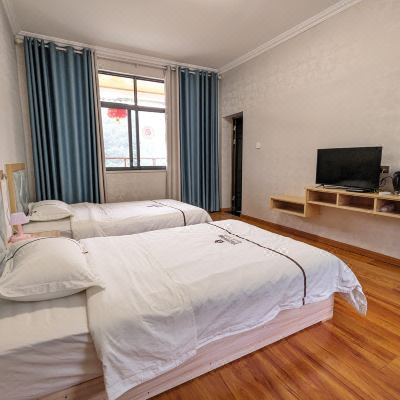 舒适山景双床房