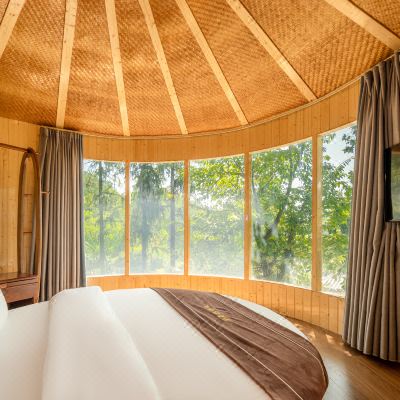 山景木屋圆床房