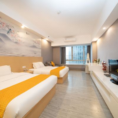 高级城景商务双床房（独立冰箱＋洗衣机+都市夜景）