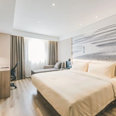 舒适精品大床房（独立冰箱＋洗衣机+都市夜景）