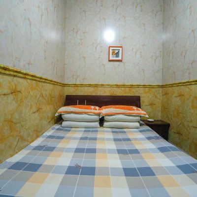 普通单人房（公共卫浴）