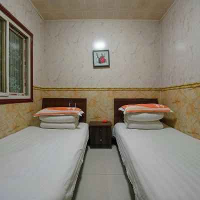 舒适标准间（公共卫浴）