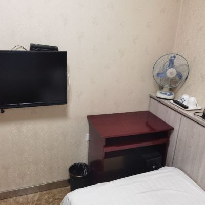 标准间（无窗）