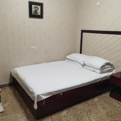 大床间（无窗）