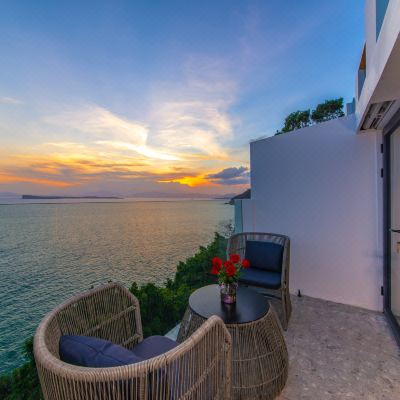 浅月·海景阳台大床房