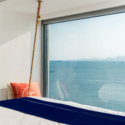 玥珊·海景影音吊床房