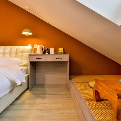 咖色啡岸大床房