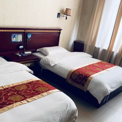 普通双床房（公共卫浴）