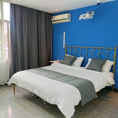 畅享影音大床房