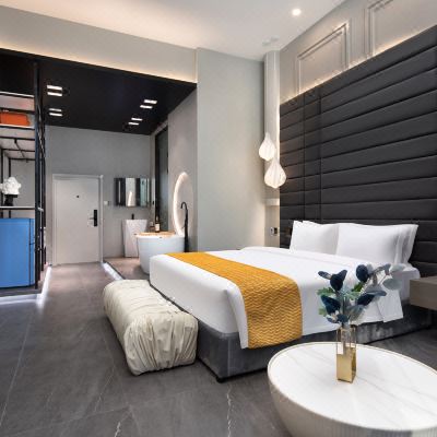 轻奢高层江景浴缸大床房（情侣&网红打卡地）