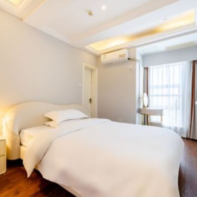 豪华两居室影院套房