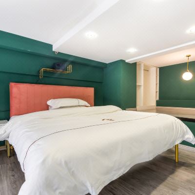 时光机LOFT复式投影大床房