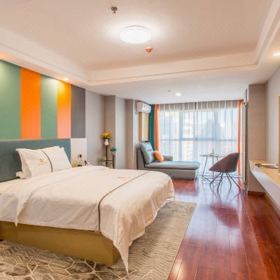 俯视和谐市景大床房