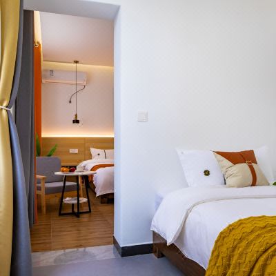 真/情·轻奢两居双床房（智能马桶+皇玛品牌床垫+休闲桌椅）