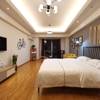 等风也等你（现代观景大床房 ）