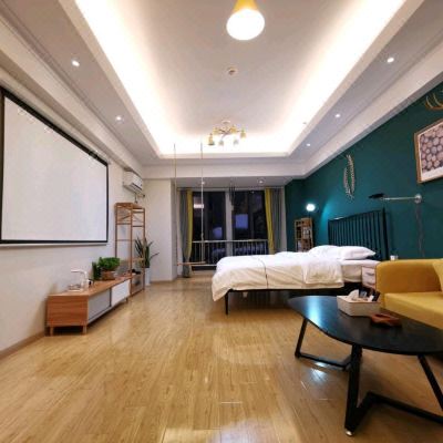 挪威森林（北欧巨幕影院大床房 ）