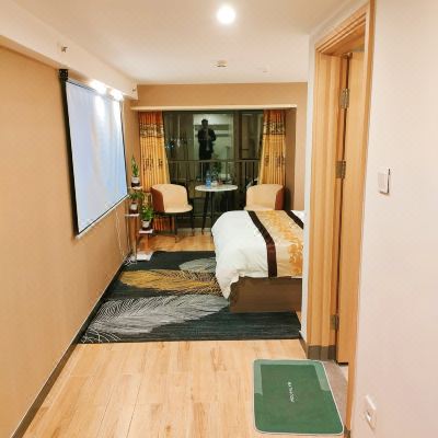 豪华影音大床房