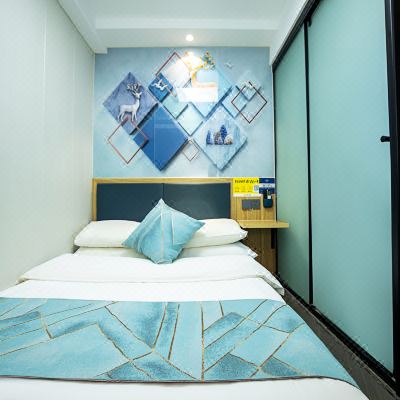 经济大床房（酒店提供自助洗衣房）