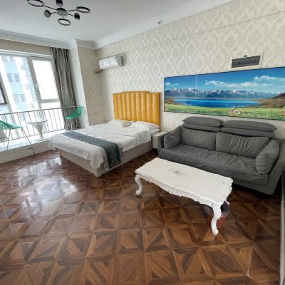 优享豪华大床房(70寸巨幕电视)