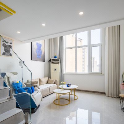 克莱因蓝《现代智能》复式Loft投影房