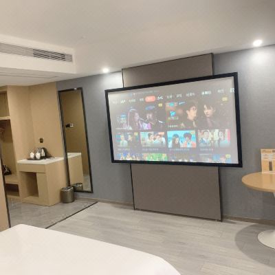 影音大床房（100寸巨幕影院）