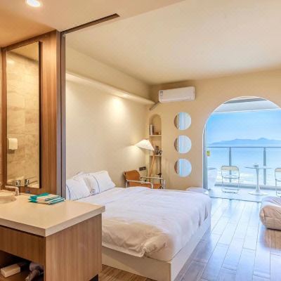 余晖白·| 浴缸 | 海景大床房