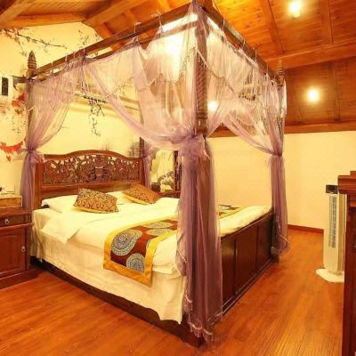 临主街探花豪华复式家庭套房