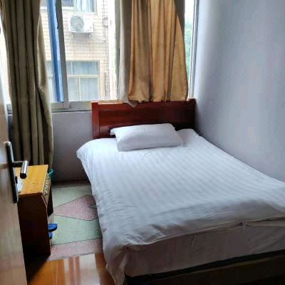 普通房（公共卫浴）