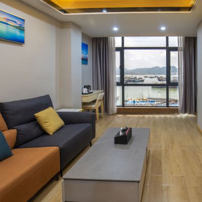 豪华正面海景一房一厅双床房