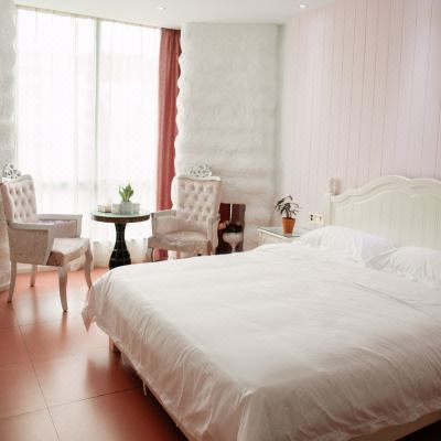 绿茵小镇主题房