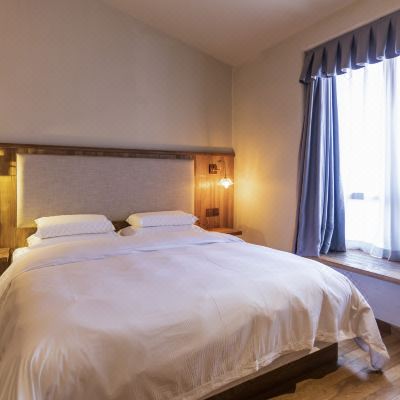 鹿林大床房（慕思床垫）