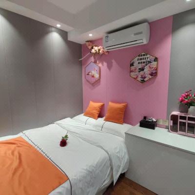 特惠随机主题大床房（乳胶床垫）