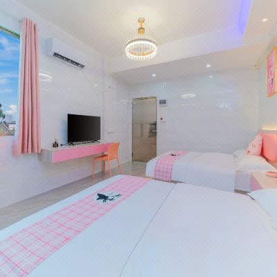 粉色密语双床房