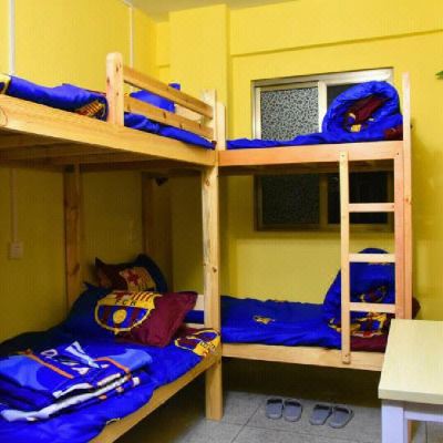 男生四人间（床位）（公共卫浴）