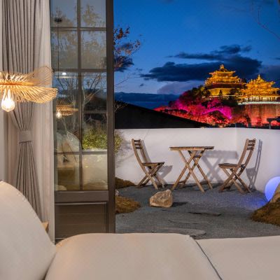 豪华露台双卧套房-地暖-弥散式供氧