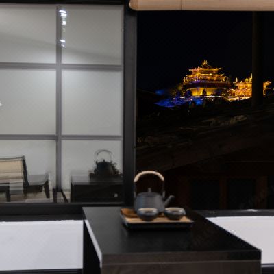 情侣观星榻榻米大床房-地暖-弥散式供氧