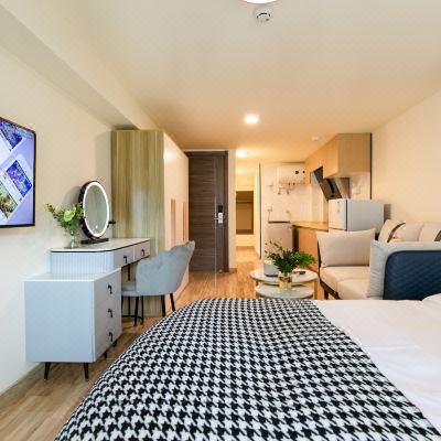 轻奢复式大床房