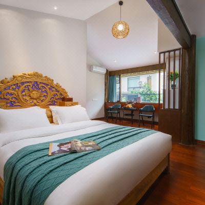 旅行·高级大床房