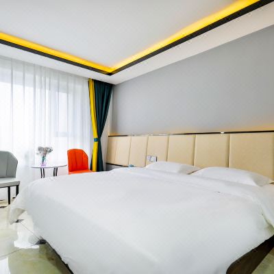 轻奢智能大床房