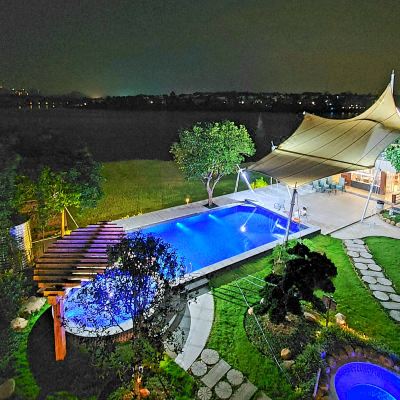 湖畔无边际泳池16房28床别墅