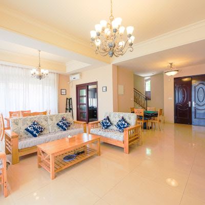 湖景无边际泳池KTV烧烤温泉别墅