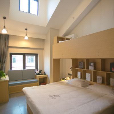 亲子上下床家庭房