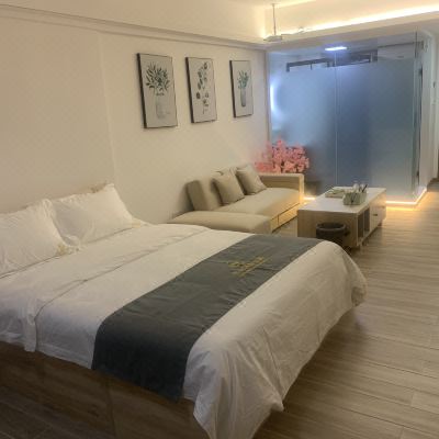 日式和风榻榻米影视房