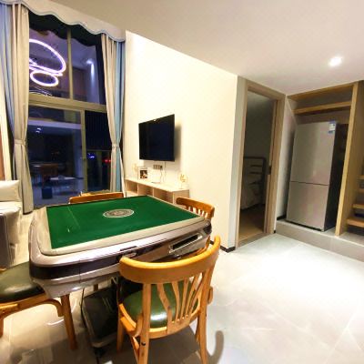 轻奢麻将娱乐团建LOFT复式套房（两房两厅大床）